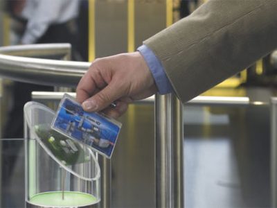 上海华苑电子有限公司 智能卡应用 门禁卡